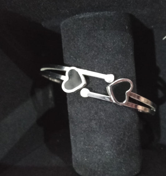 Stainless steal kara