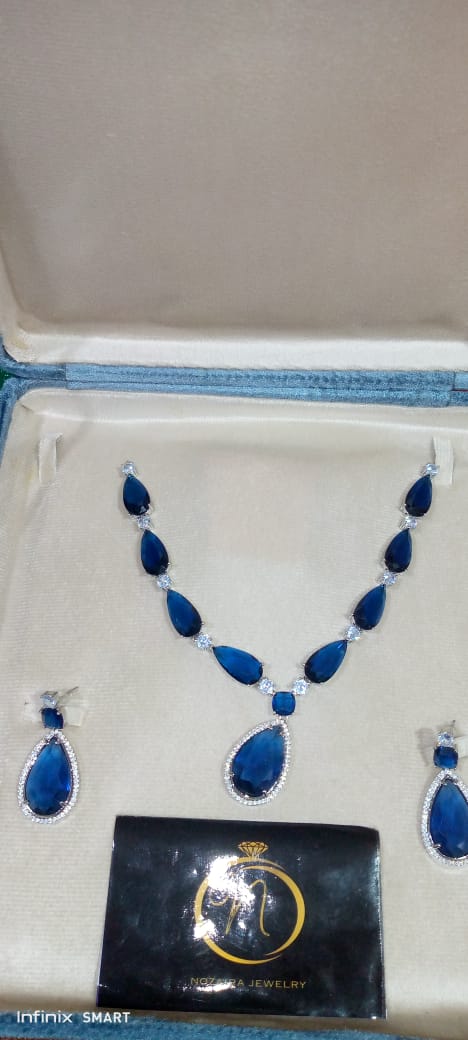 Luxurious  blue sapphire jewellery set